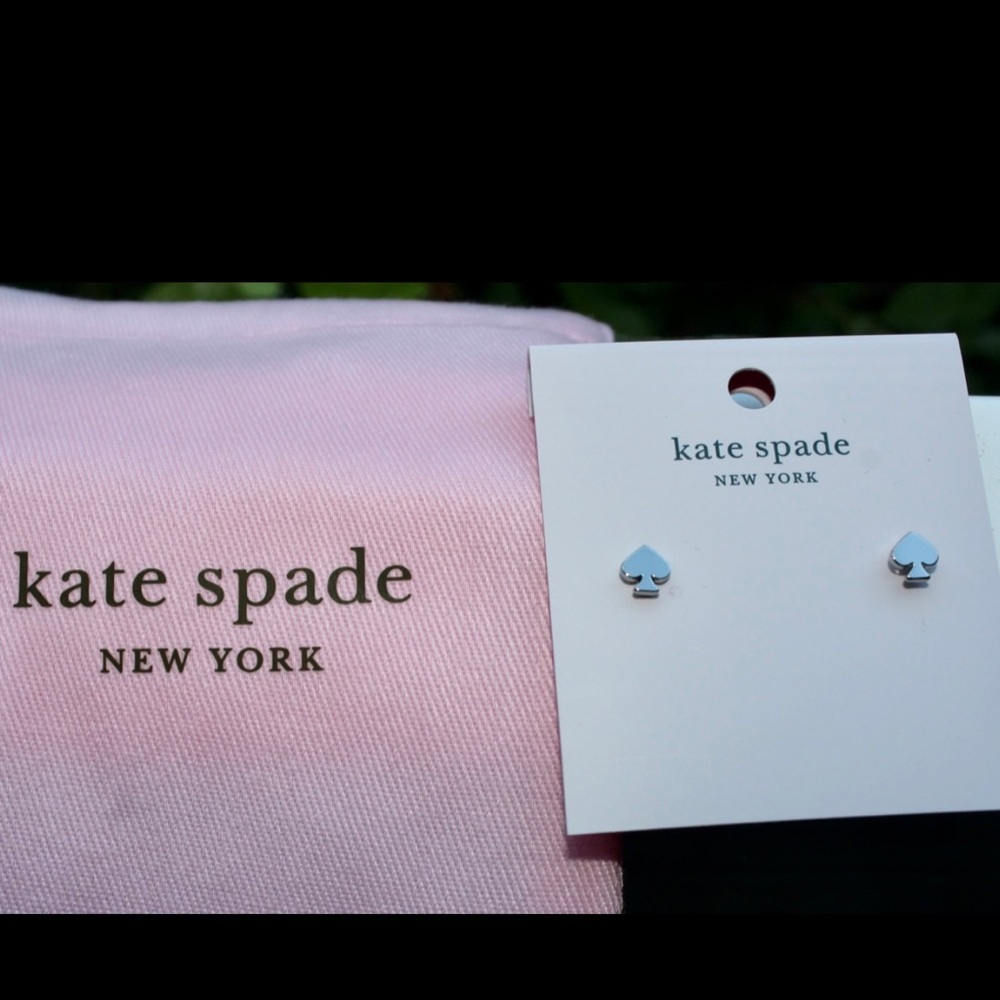♠️ signature spade mini studs COLOR: SILVER